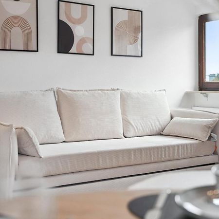 Malu Rooms - Top Lage, Kostenloser Parkplatz, Klima, Netflix, 24H Checkin Ludwigsburg Dış mekan fotoğraf