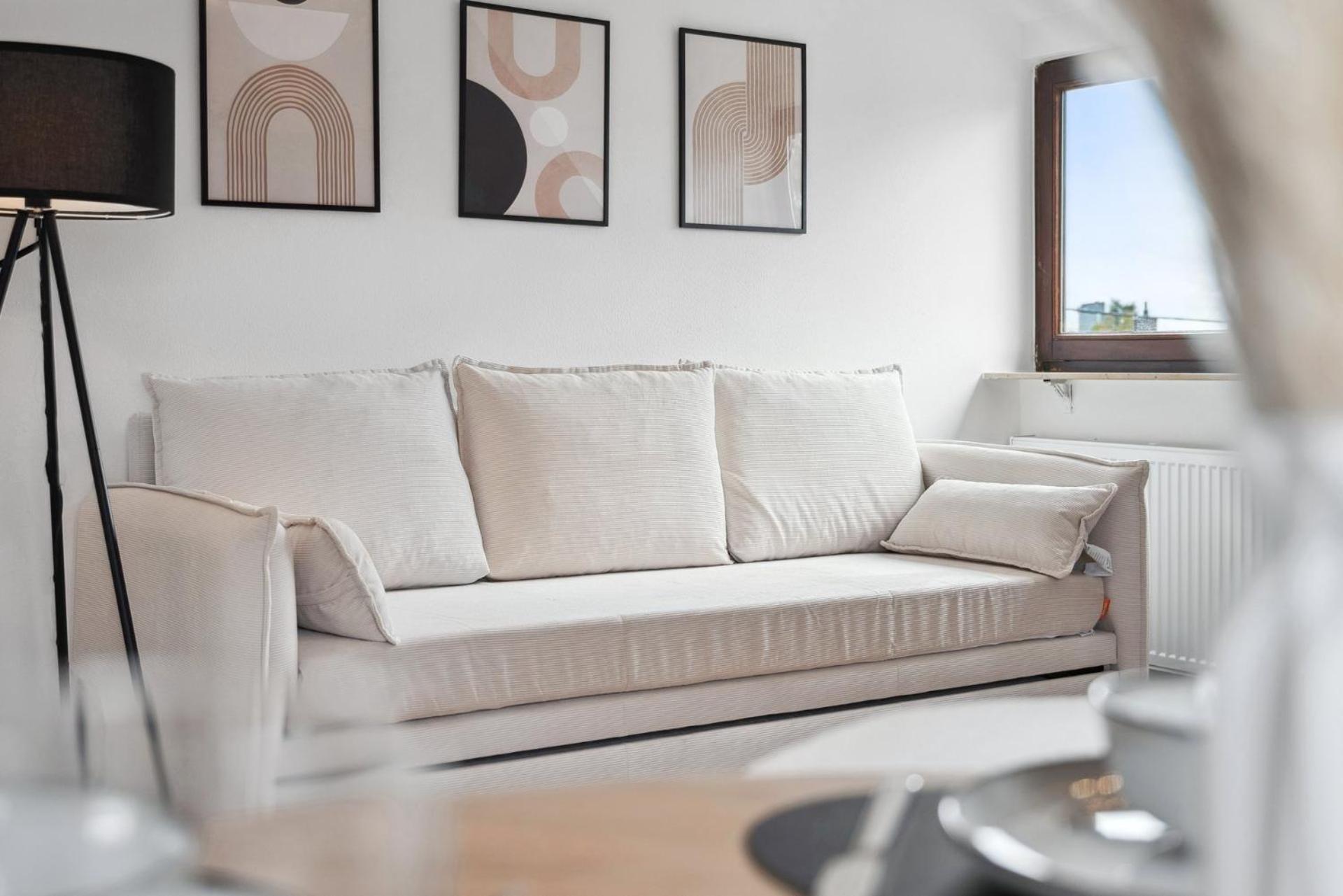 Malu Rooms - Top Lage, Kostenloser Parkplatz, Klima, Netflix, 24H Checkin Ludwigsburg Dış mekan fotoğraf